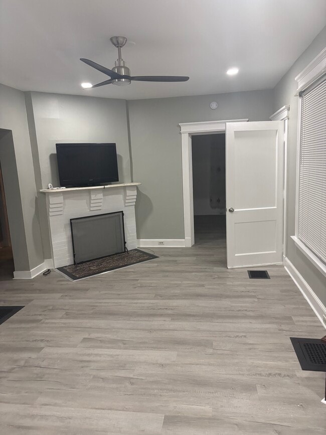 Photo - 950 Townsend Ave Unit 1