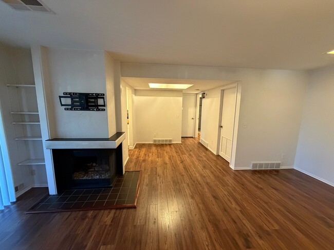 Photo - 6884 Countrywoods Cir Unit G