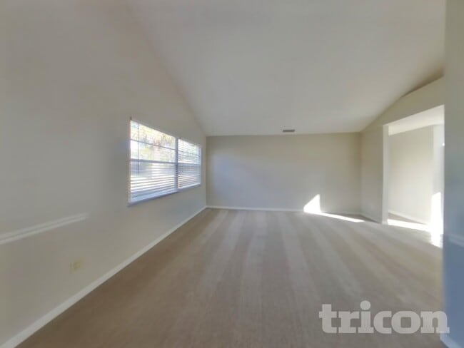 Photo - 2036 Pompano Pkwy