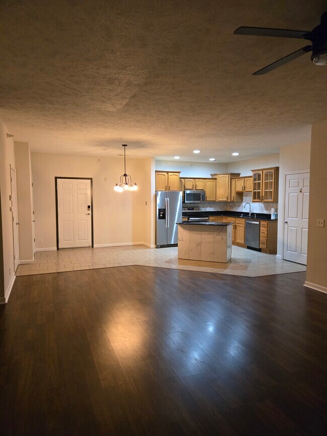 Photo - 3325 N 148th Ct Unit 3204