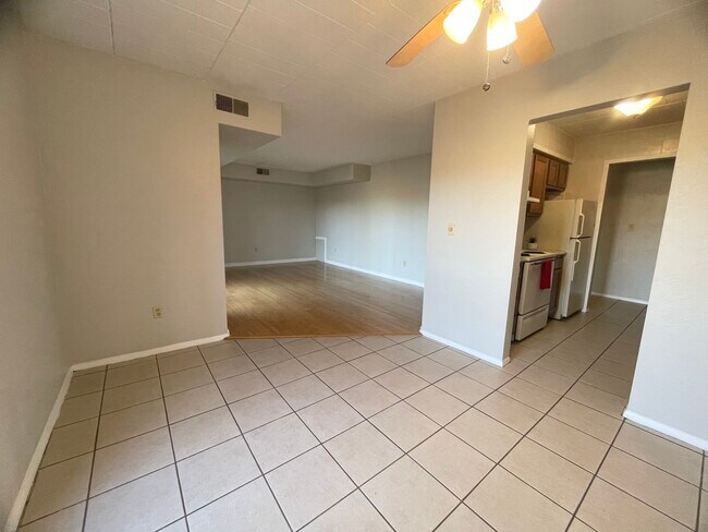 Photo - Pine View Apartments