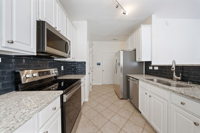 Photo - 3 Bed, 2.5 Bath House in Prime Durham Location