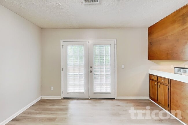Photo - 2224 Clinchfield Ct