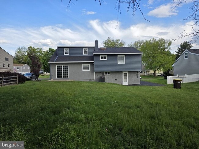 Photo - 217 Cherry Ln