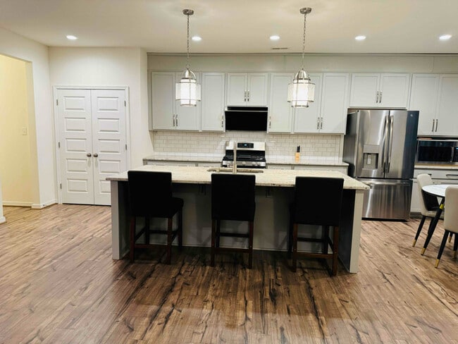 Photo - 4002 Carrie Mill Xing