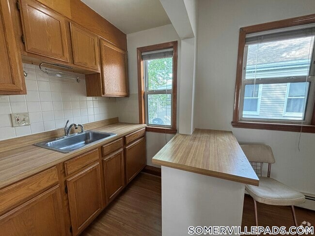 Building Photo - 6 Boston Ave Rental