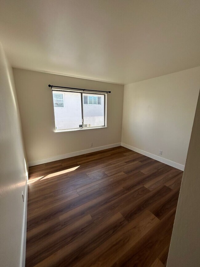 Photo - Fully Remodeled – 2 Bed / 1 Bath Unit 2