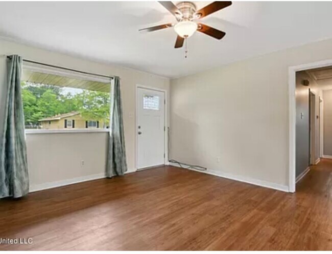 Photo - 313 Mincheck Rd