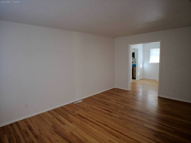 Photo - Cozy 3 bedrooms and 1 bath in a corner lot off Blue Ridge Blvd and U.S. Hwy 71 at Grandview, MO