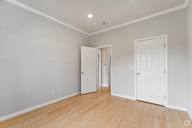 Building Photo - 1015 Martin Luther King Jr Way Rental
