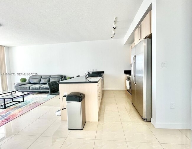 Photo - 79 SW 12th St Unit 2402-S