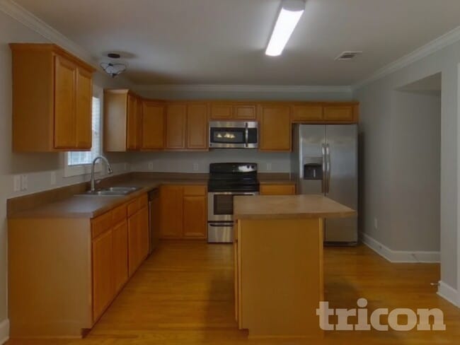 Photo - 1940 Portway Rd