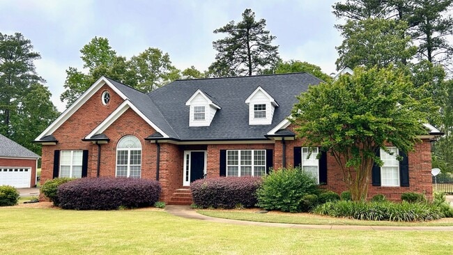 Building Photo - Call to schedule a tour!