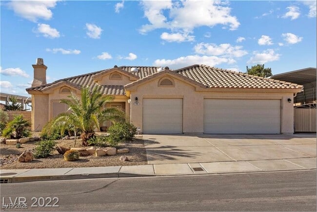 Building Photo - 778 Fairway Dr