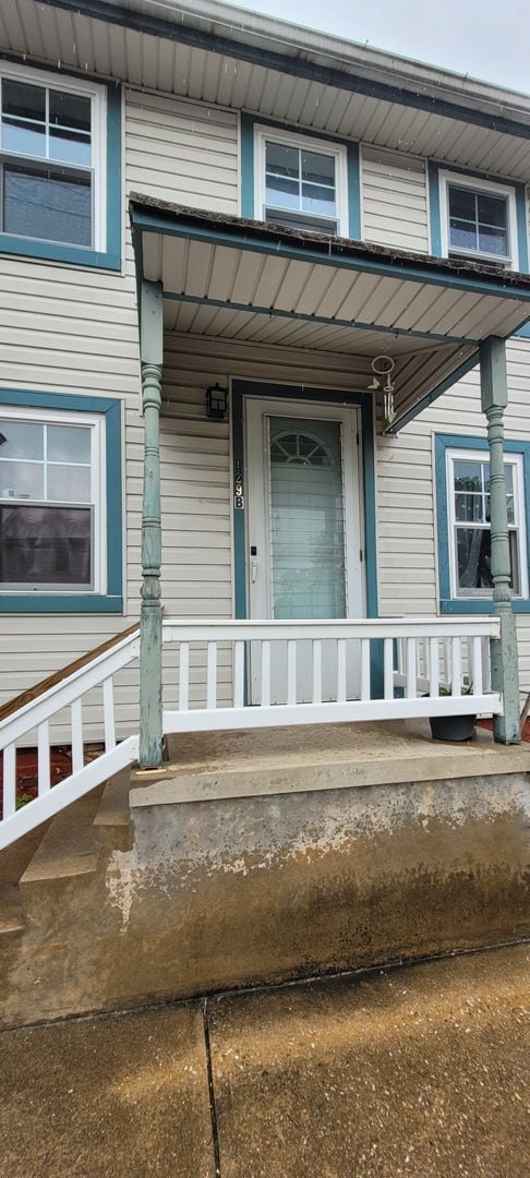 Photo - 129 E Market St Apartment Unit B