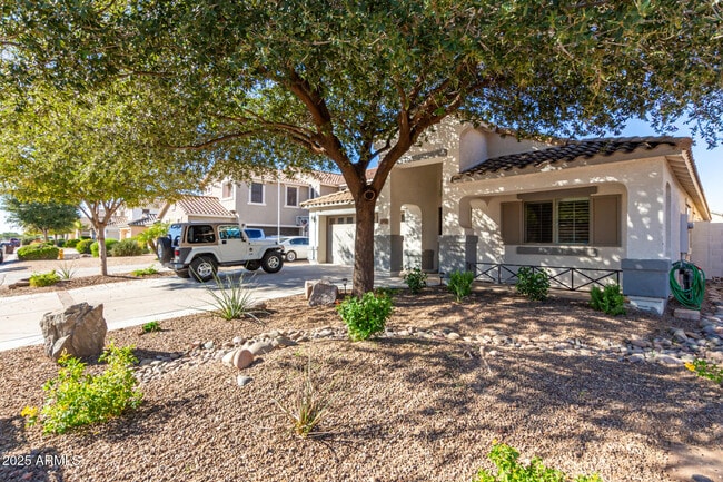 Photo - 1444 E Baker Dr