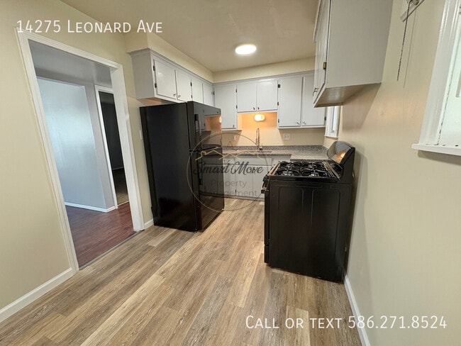 Photo - 14275 Leonard Ave