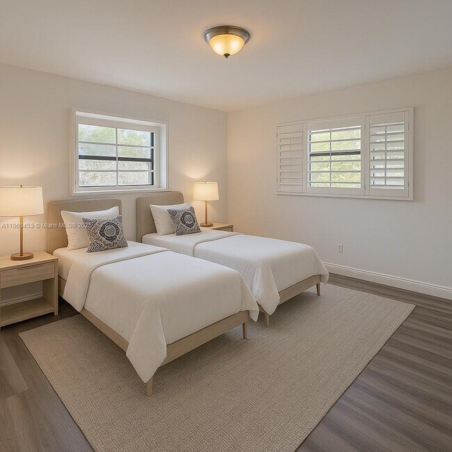 Photo - 2545 NE 182nd St