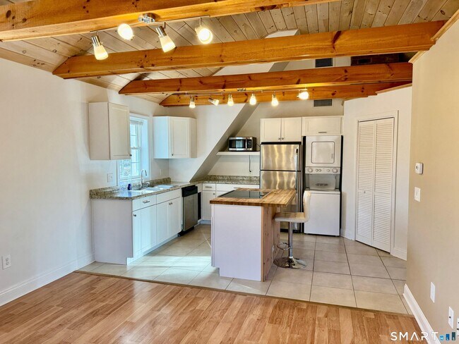 Photo - 114 Meadow Lark Ln