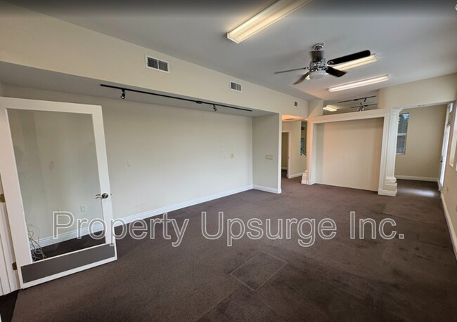 Photo - 140 E 6th St