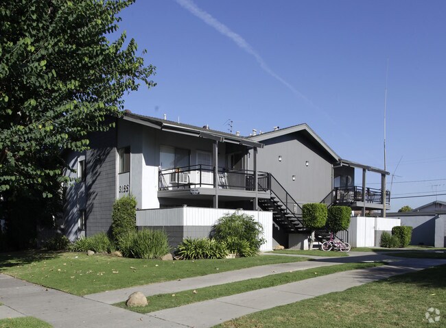 Photo - 3155 E Pearl Dr