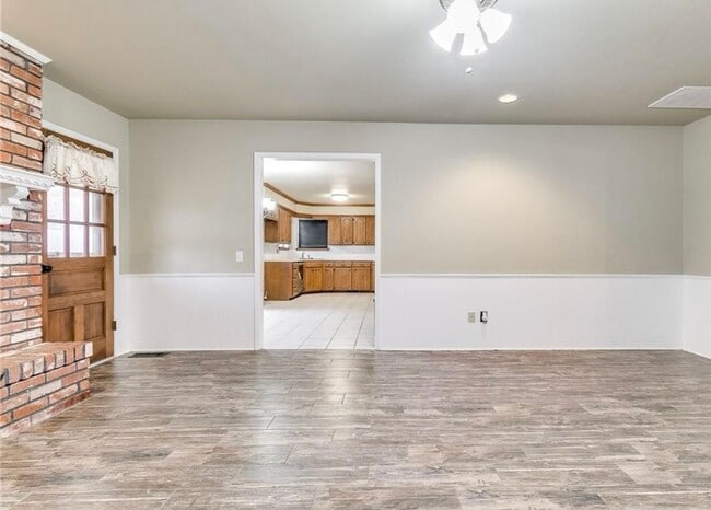 Photo - Spacious 4-Bedroom / 3-Bathroom Home in a Prime NW OKC Location!