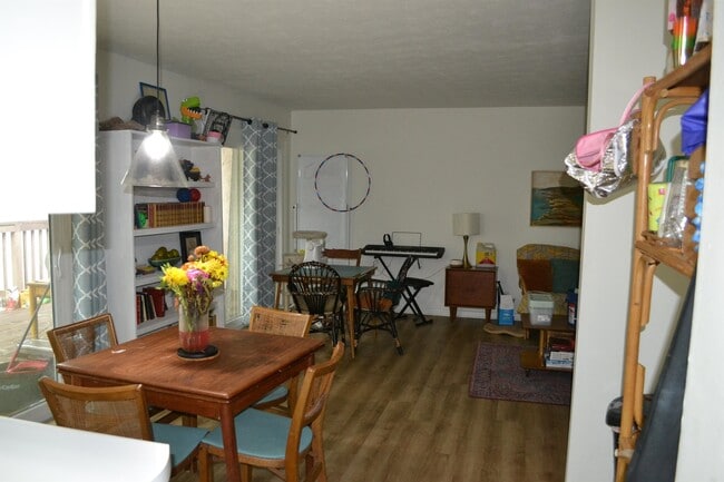 Photo - 412 Westwood Dr