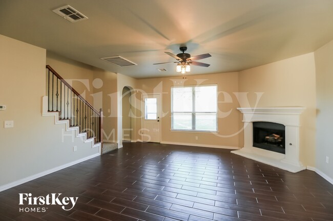 9708 Allie Hope Ln