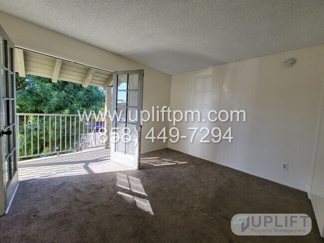 Building Photo - 4259 Marlborough Ave Unit 4