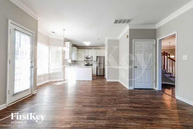 Photo - 2190 Sugarbirch Dr