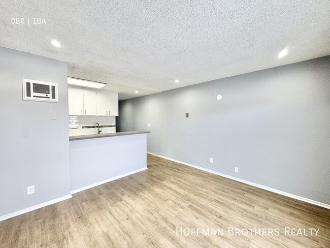 Photo - 12309 Burbank Blvd Unit 6