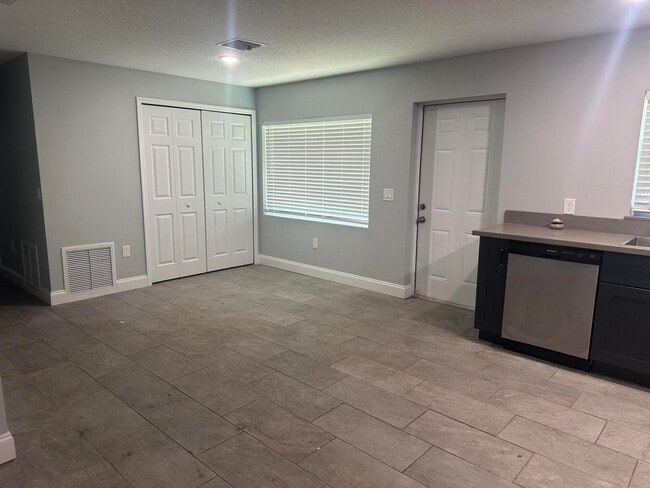Photo - 4445 Alpine Ln