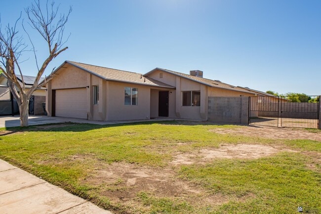 Building Photo - 4597 W 18th Pl