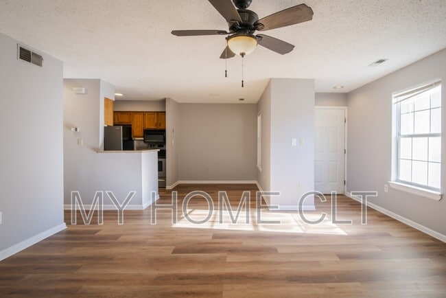 Photo - 8117 Tremaine Ct Unit B