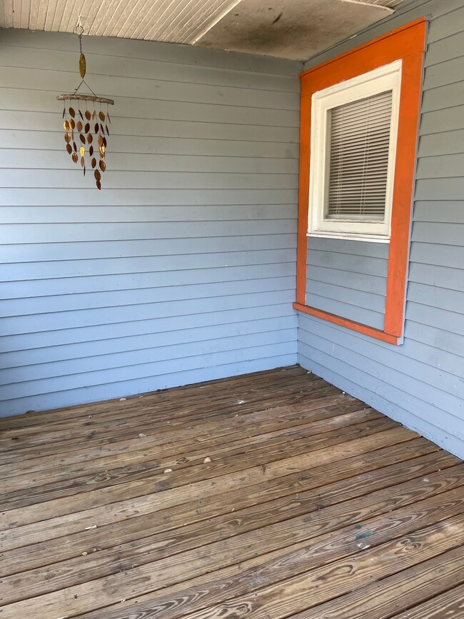 Front porch - 218 W Indiana Ave Unit 218 W Indiana