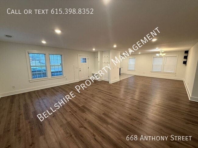 Photo - 668 Anthony St