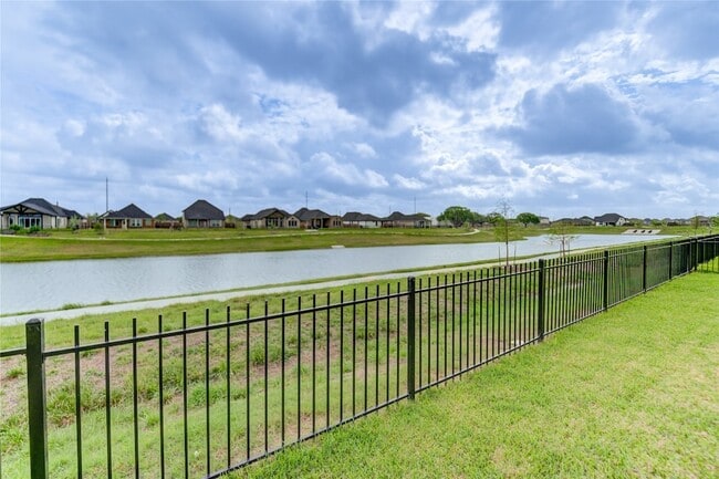 Photo - 6607 Arabella Lakes Dr