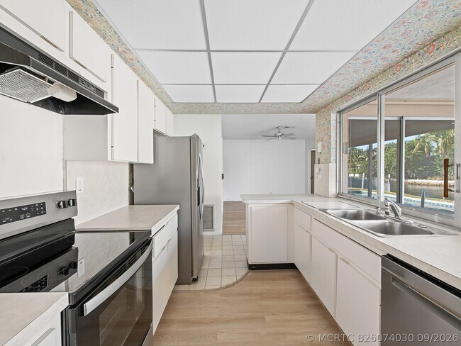 Photo - 4110 NE 24th Ave