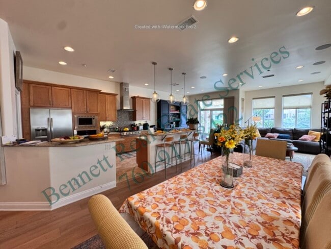 Photo - 4527 Cove Dr