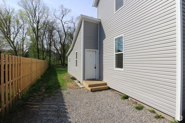 Building Photo - 023 Unit 1 Rental
