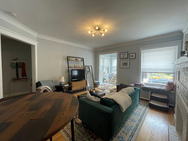 Photo - 4858 N Talman Ave Unit 1