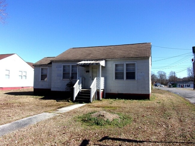 Photo - 502 Brendale Dr