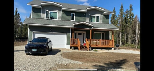 Building Photo - Charming 3-Bed, 3-Bath Two-Story Rental Home with Deck – Pets Welcome!