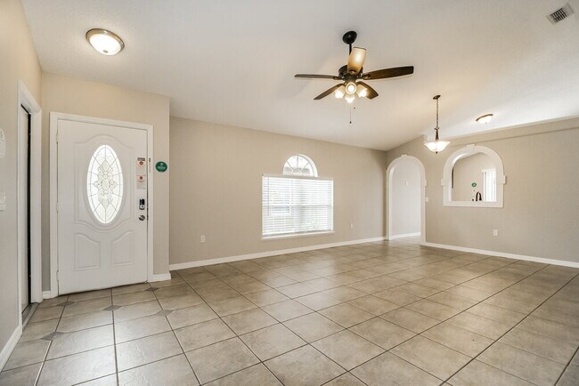 Photo - 8706 Claiborne Ct