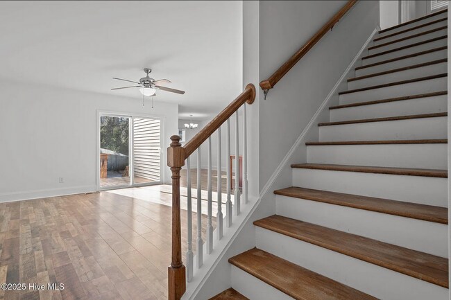 Photo - 426 W Illinois Ave