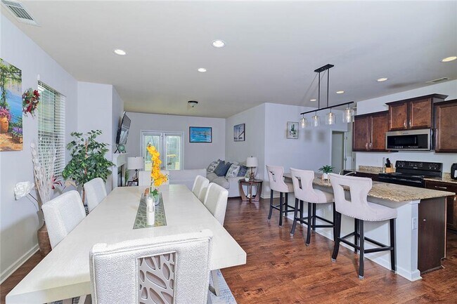 Photo - 2084 Sawgrass Dr