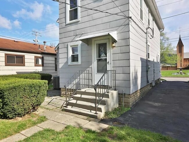 Photo - 105 Morse Rd