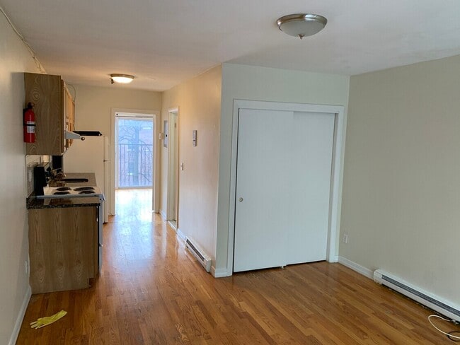 41 Symphony Rd