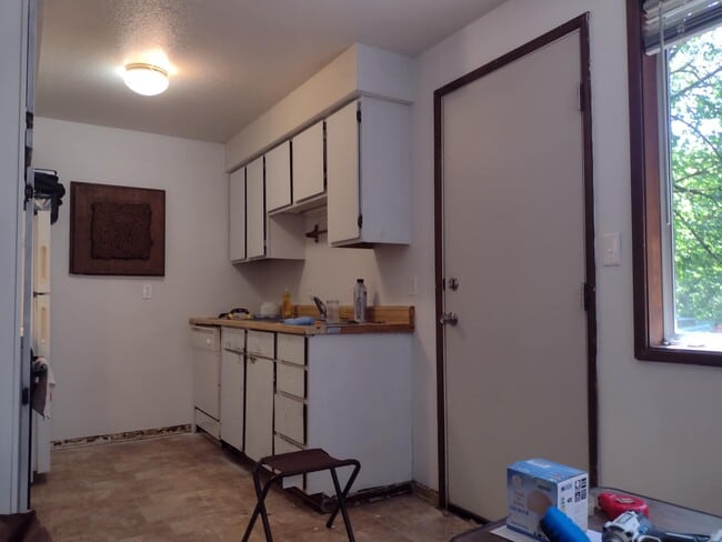 Photo - 1039 Vine Ave