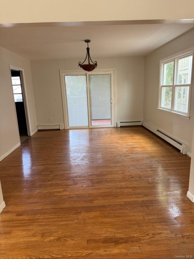 Building Photo - 80 Slocum Ave Unit 1